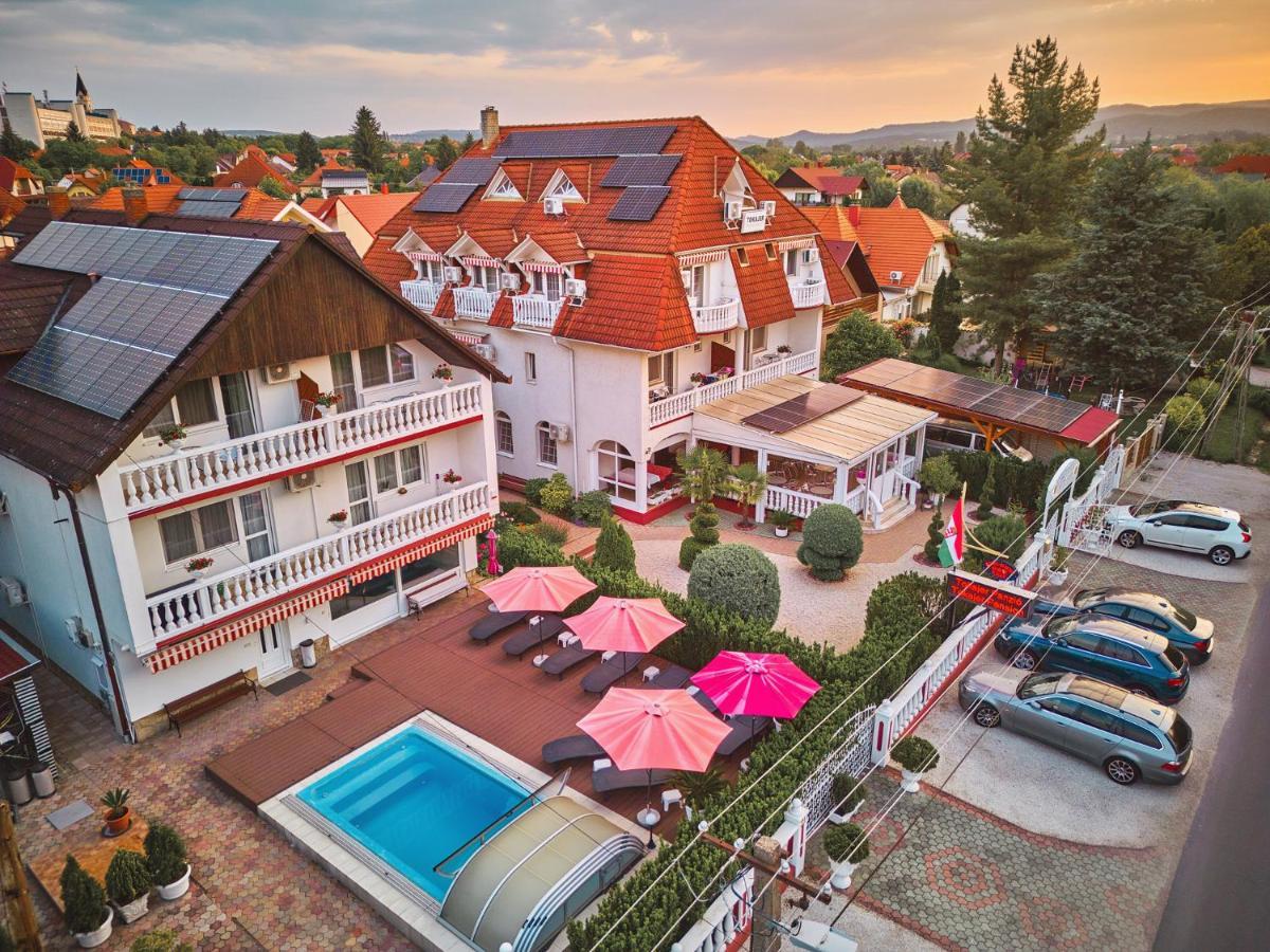 Hotel Tokajer Wellness Panzió Keszthely Exterior foto