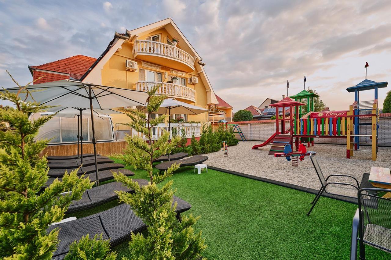 Hotel Tokajer Wellness Panzió Keszthely Exterior foto