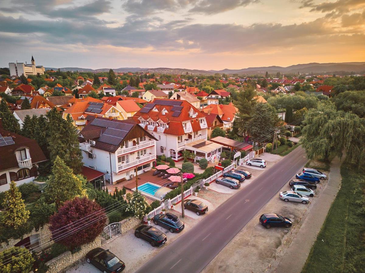 Hotel Tokajer Wellness Panzió Keszthely Exterior foto