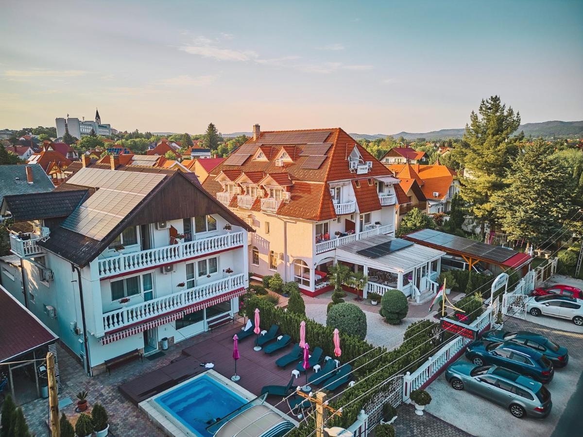 Hotel Tokajer Wellness Panzió Keszthely Exterior foto